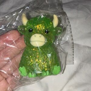 Trendy Brand New Glitter Sugar Squishy Cow🔥